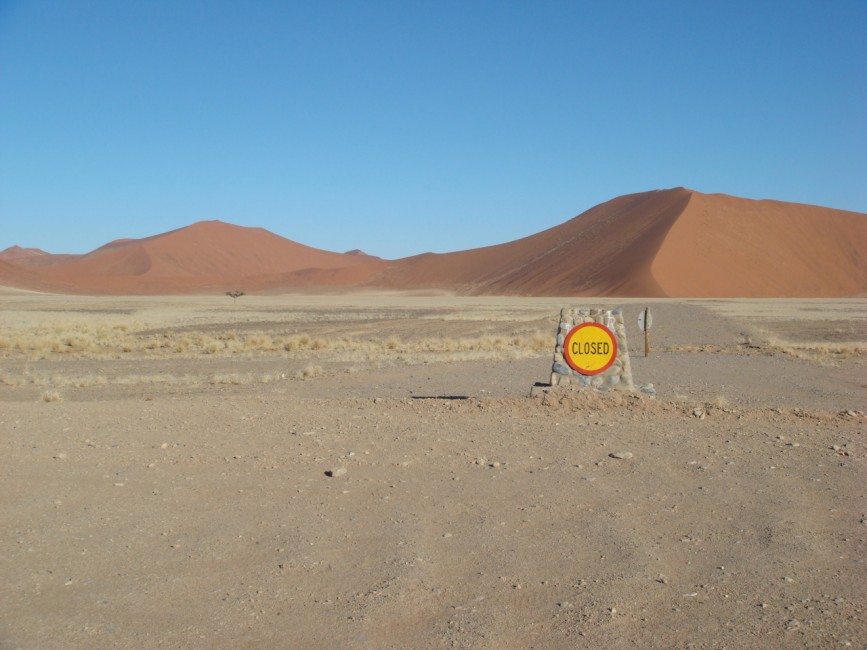 Rachel Sussman: Closed. Sossusvlei, Namibia