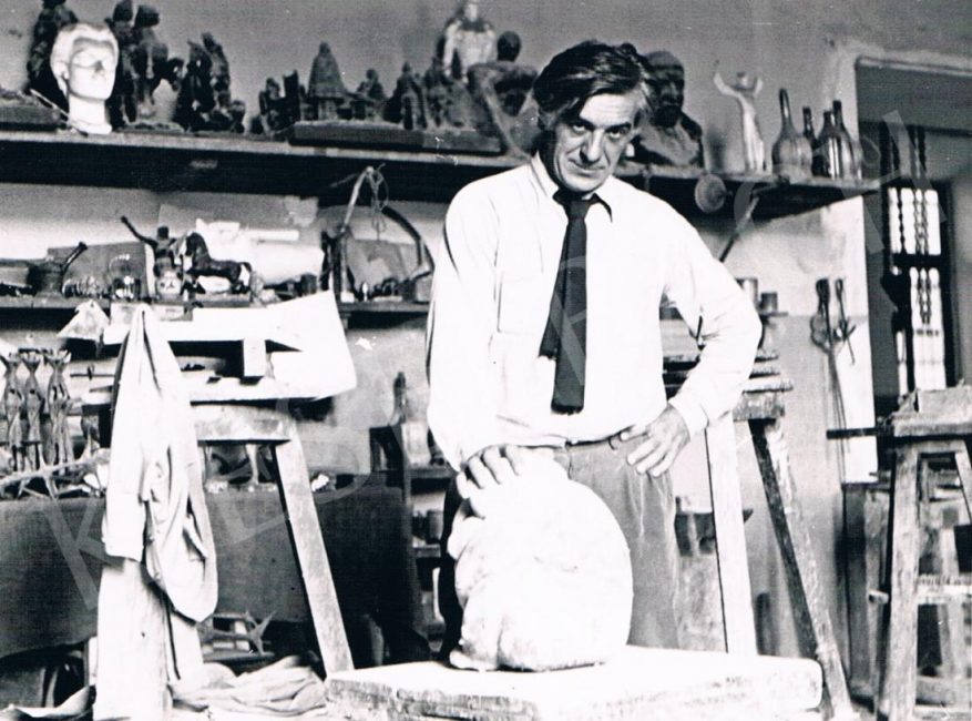 1909. szeptember 27-én született AMERIGO TOT (eredetileg Tóth Imre) szobrászművész